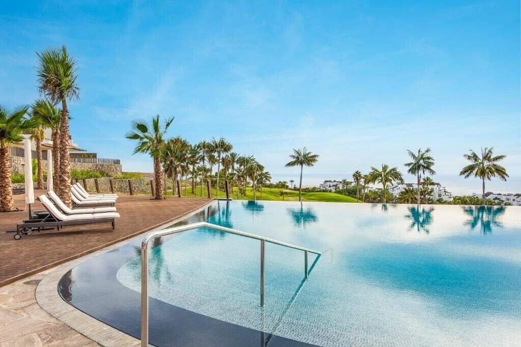 Готель Los Jardines de Abama Suites & Villas 5*