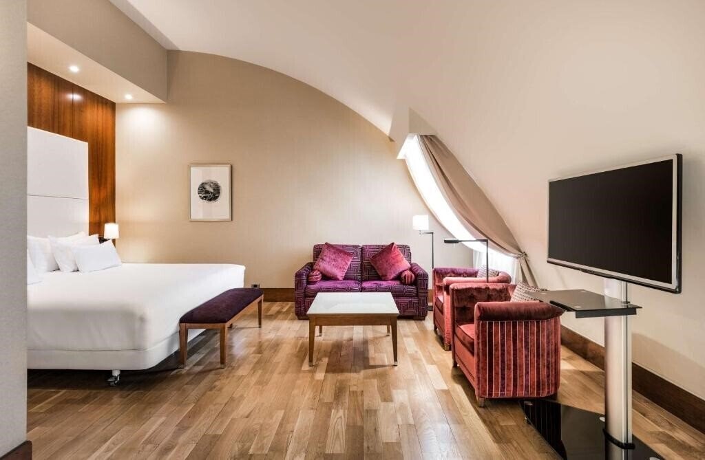 Готель Nh Collection Vigo 4*