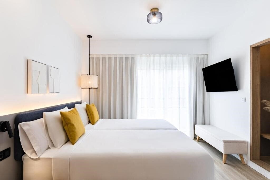 Зображення Adonis Hotel La Suite 2*