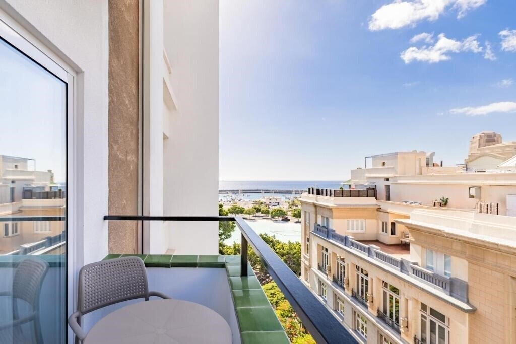 Фото Adonis Hotel La Suite 2*