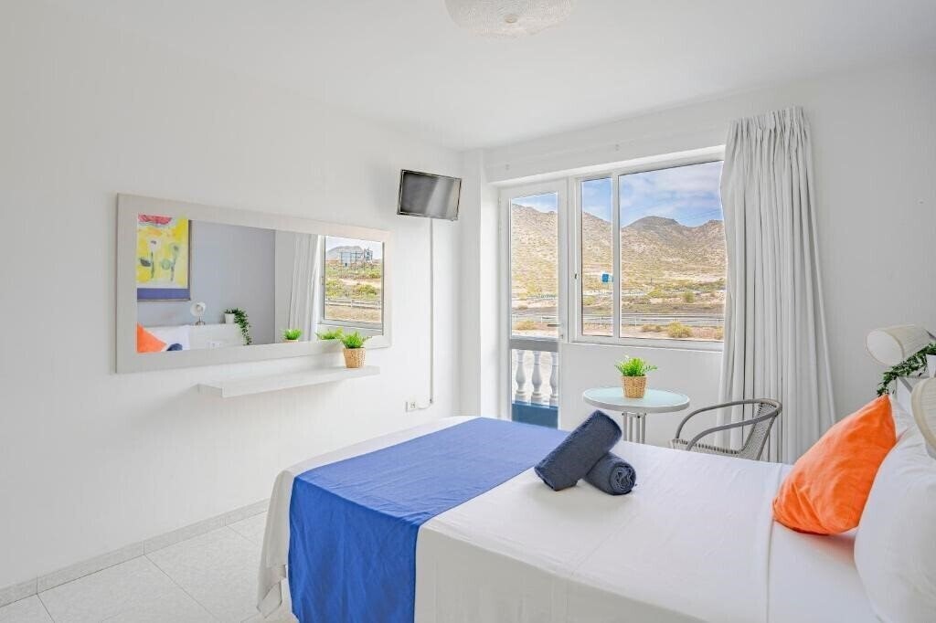 Картинка Hostal Pension Neon 2*