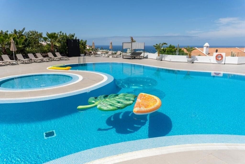 Готель Costa Adeje Garden Aparthotel 1*