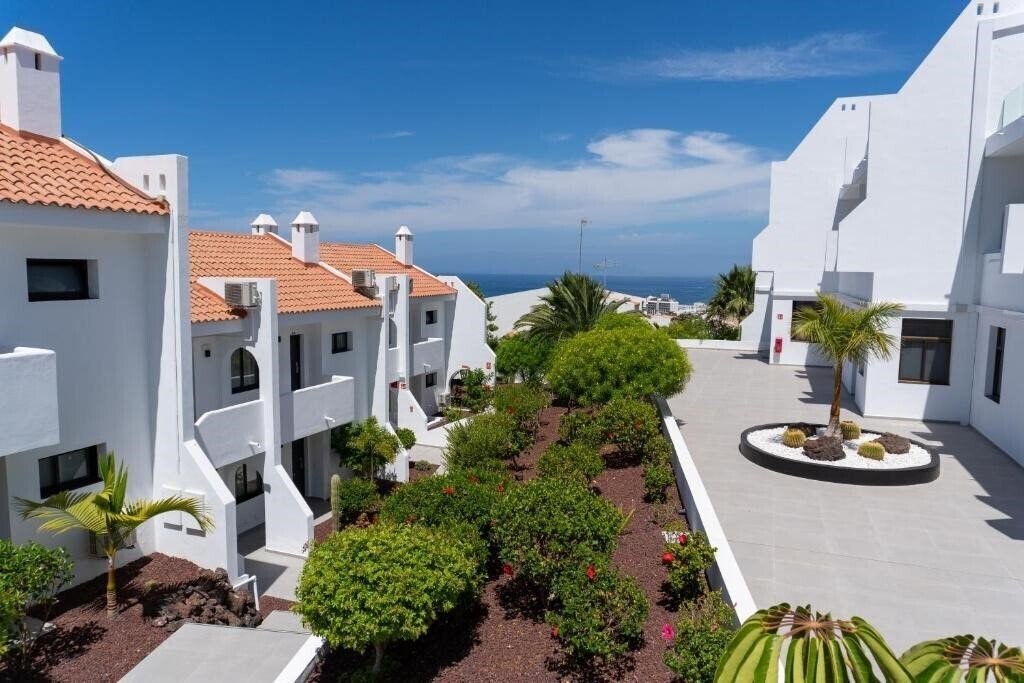 Картинка Costa Adeje Garden Aparthotel 1*