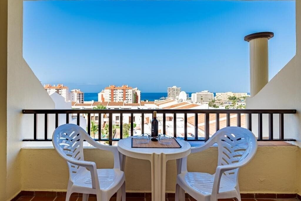 Картинка Klayman Olivina Aparthotel 3*