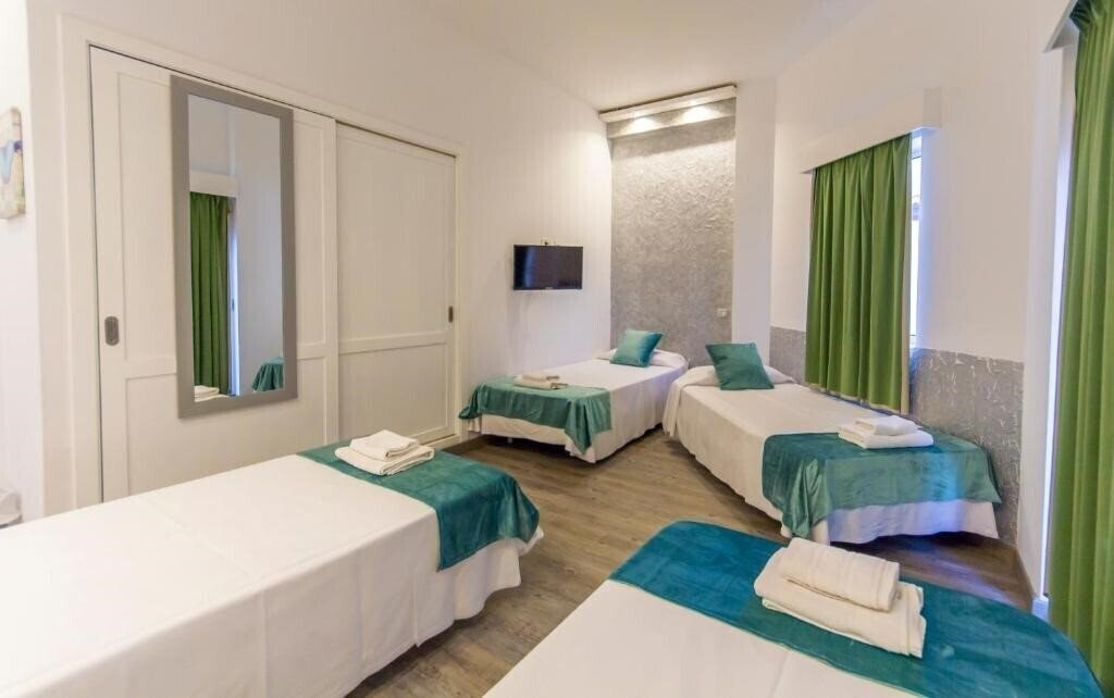 Фото Sun Holidays 1*