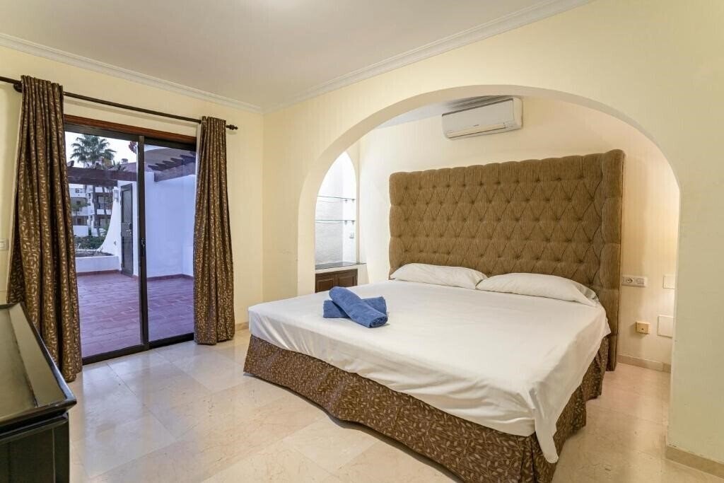 Фото Apartamentos Albatros 1*