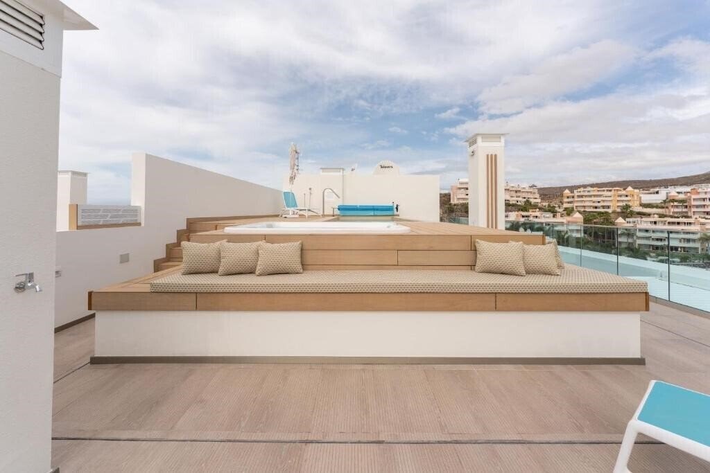 Зображення Caleta Suites Tenerife 4*