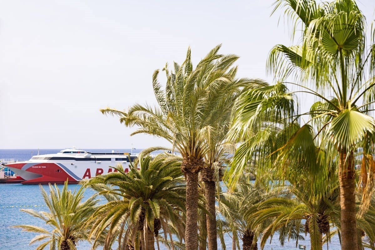 Фотография Apartamentos Comodoro 2*