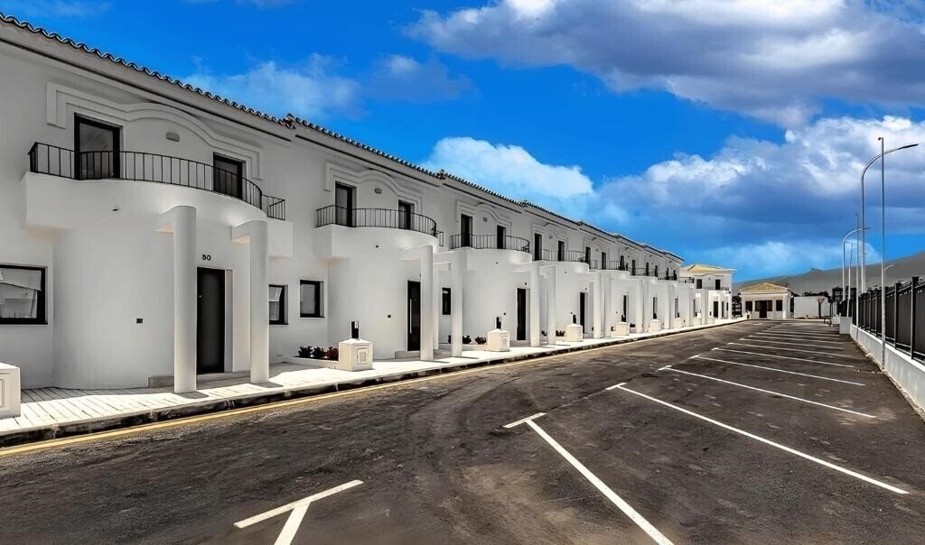 Отель Checkin Ocean Tenerife 3*