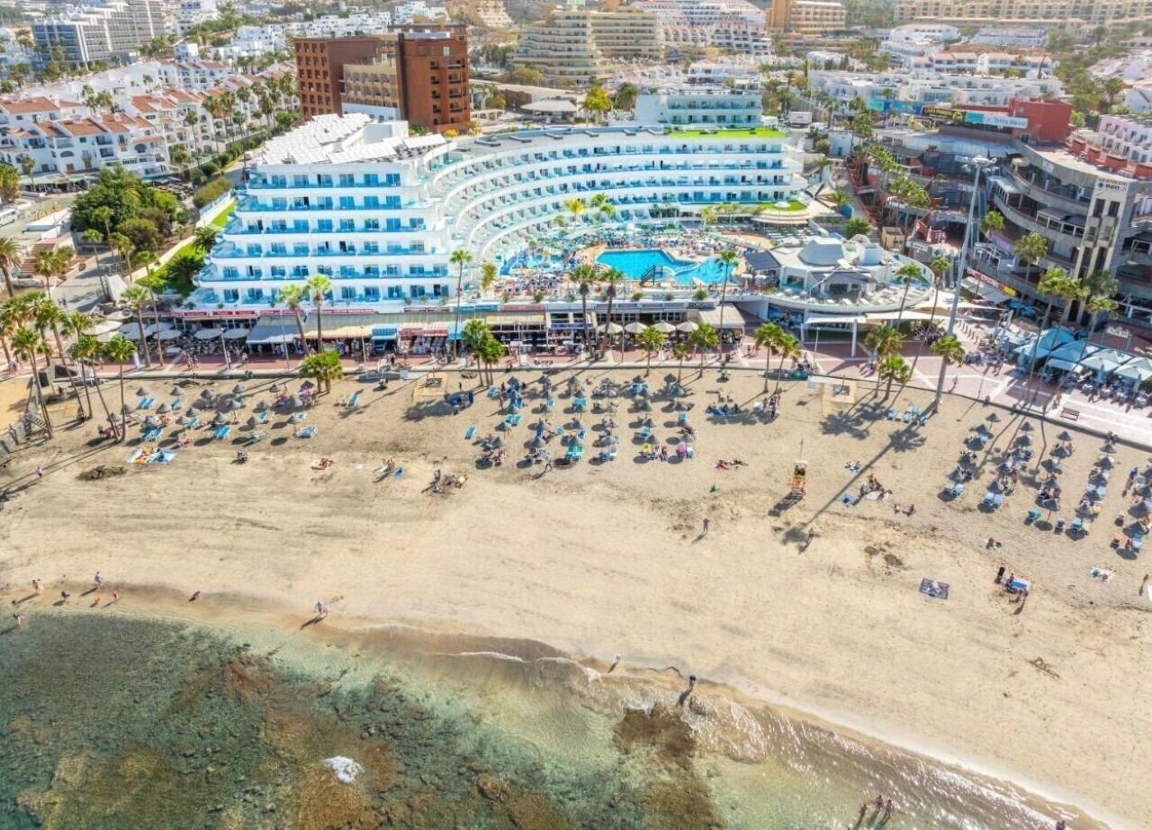 Фотографія Hovima La Pinta Beachfront Family Hotel 4*
