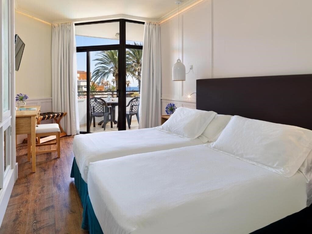 Картинка H10 Conquistador 4*