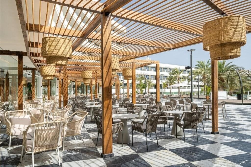 Картинка Mediterranean Palace 5*