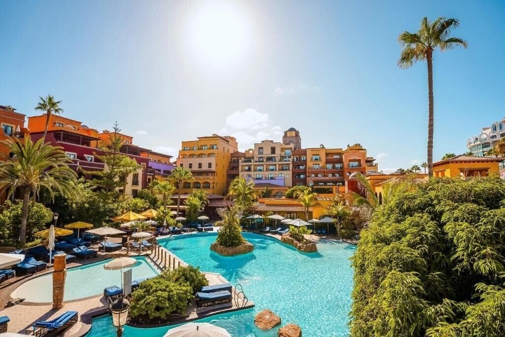 Фото Europe Villa Cortes 5*