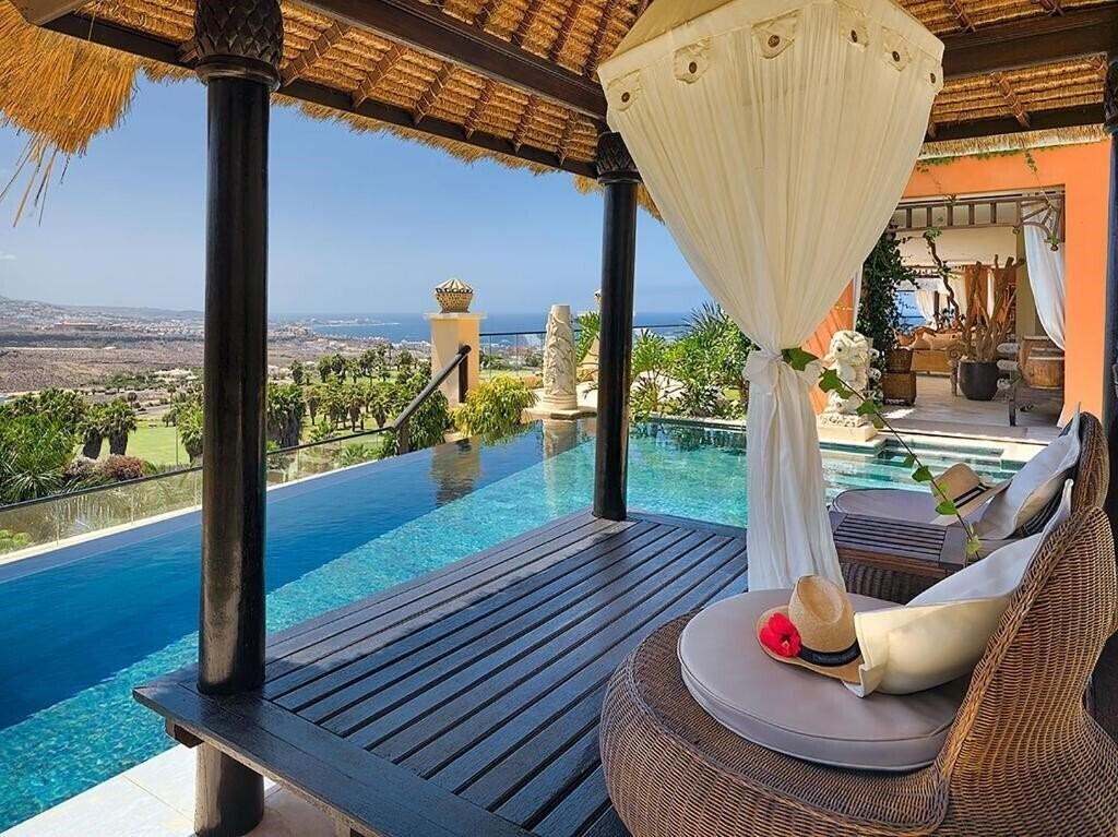 Фотография Royal Garden Villas 5*