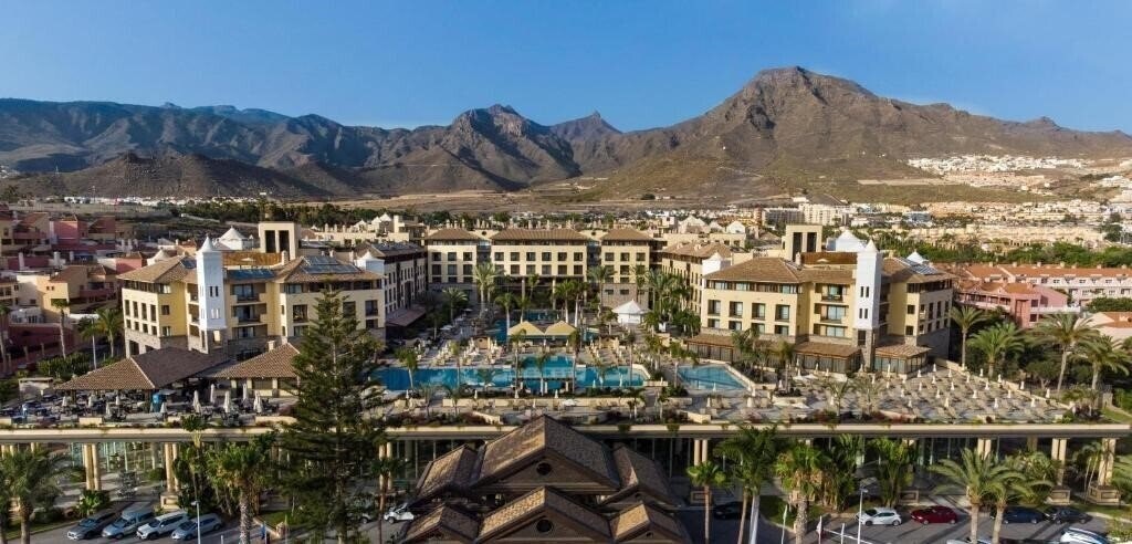 Отель GF Gran Costa Adeje 5*