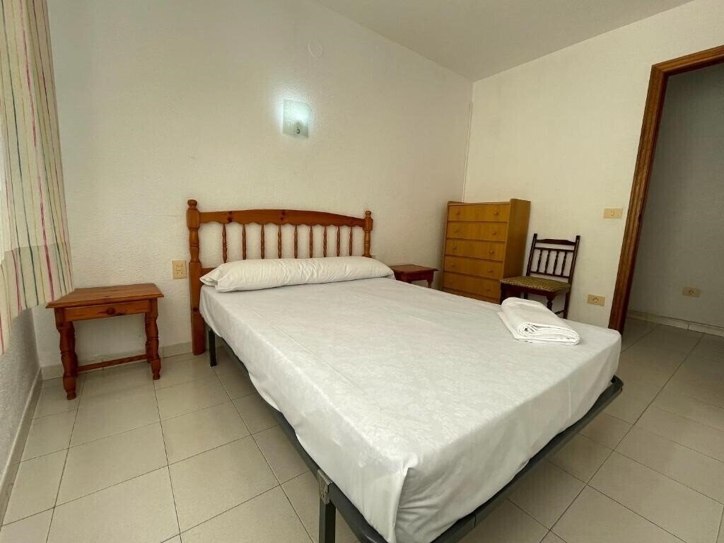 Фотографія Apartamentos Oropesa Playa 3000 3*