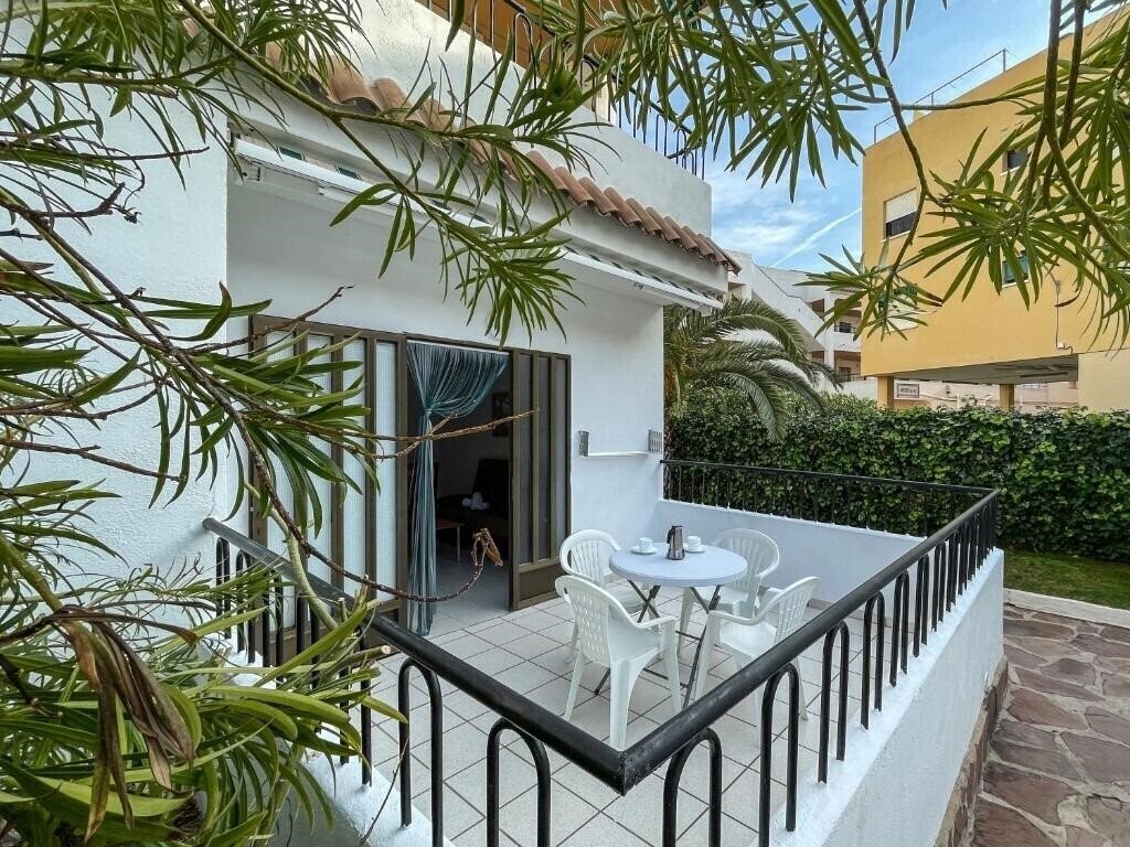 Отель Apartamentos Entreplayas 3000 3*