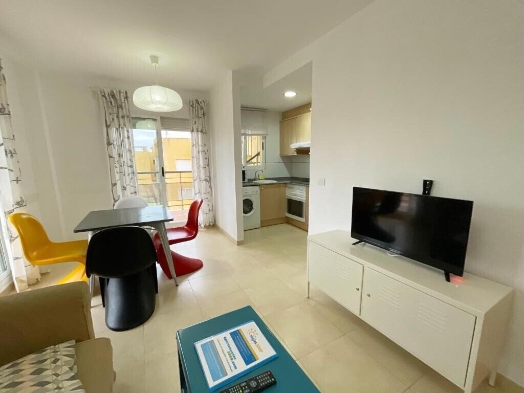 Фотографія Apartamentos Los Almendros 3000 3*