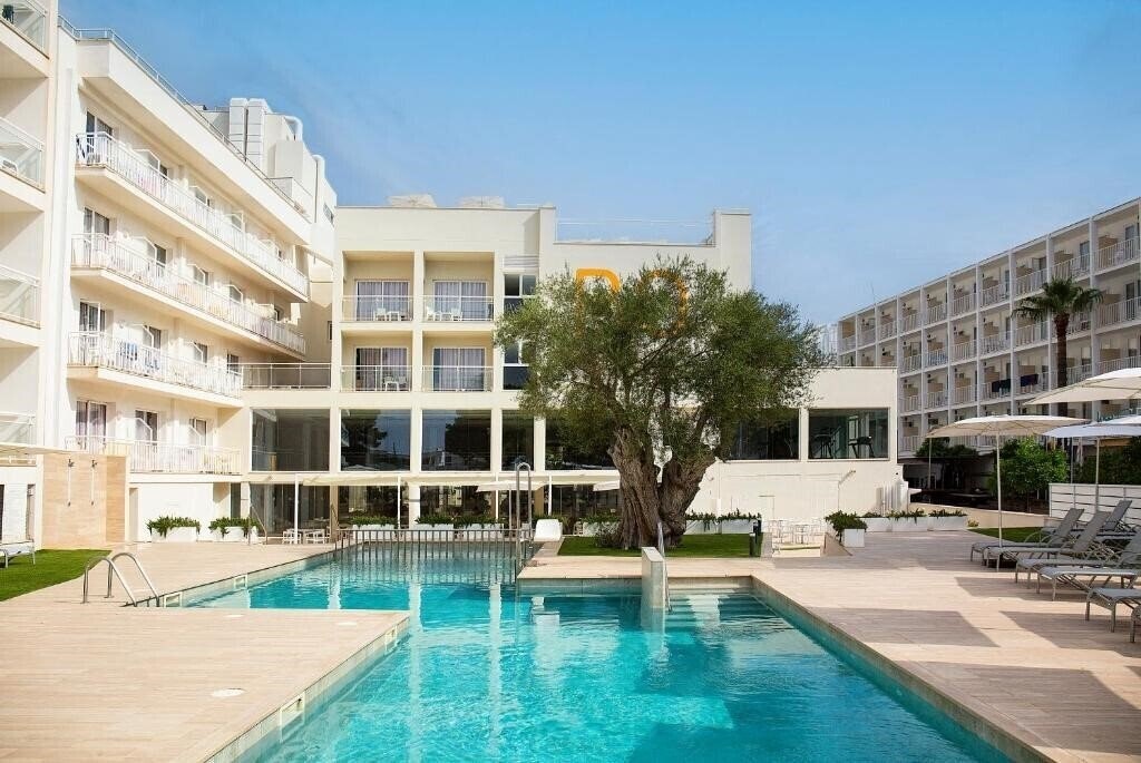 Фото Bulevar Peguera 4*