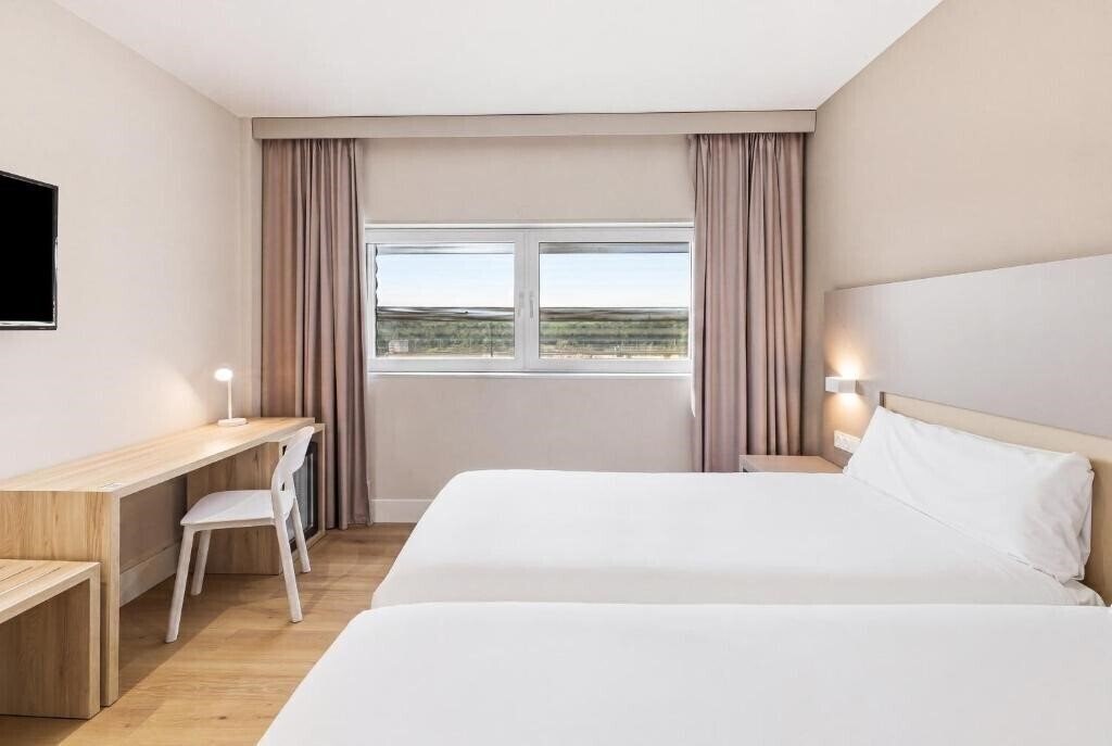 Фото B&B Hotel Logrono Las Canas 3*