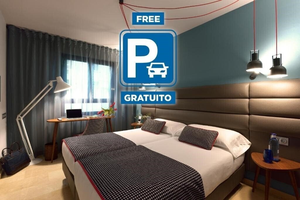 Отель Pamplona Plaza 3*