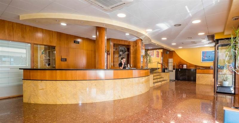 Картинка Hotel Checkin Montpalau 3*