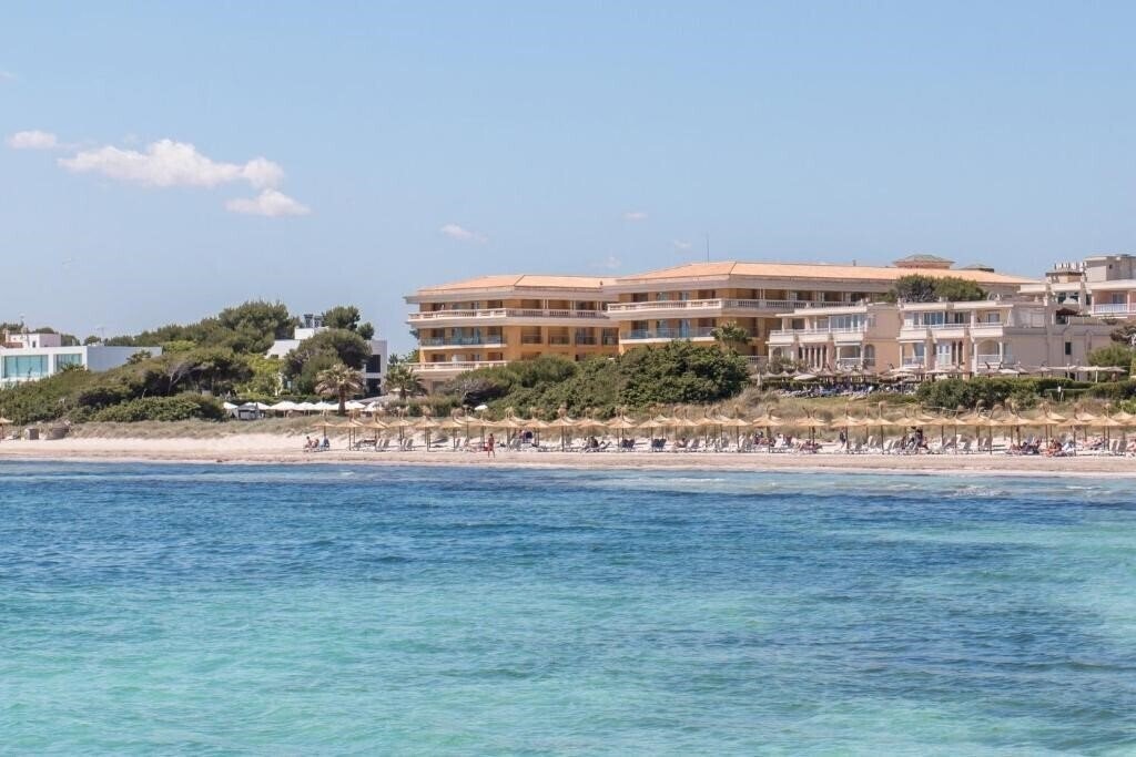 Готель Sarena De Muro Resort 5*