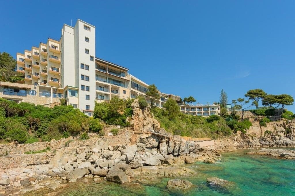 Готель Cap Roig Hotel & SPA by Brava Hoteles 4*