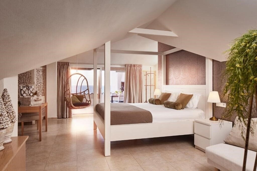 Картинка Van Der Valk Hotel Barcarola 4*