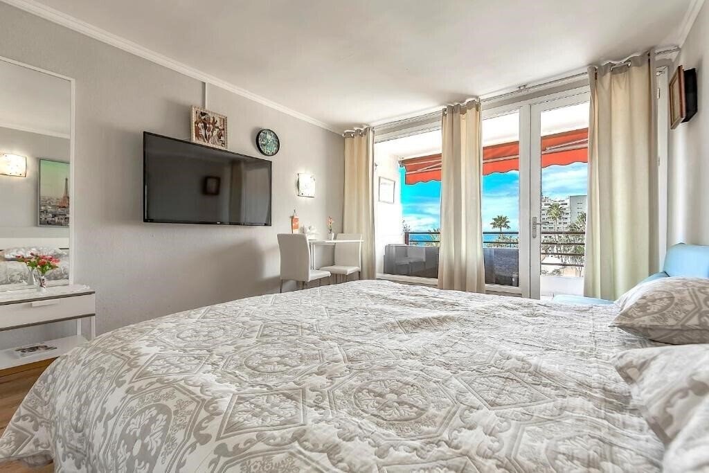 Готель Olympia Apt 3*