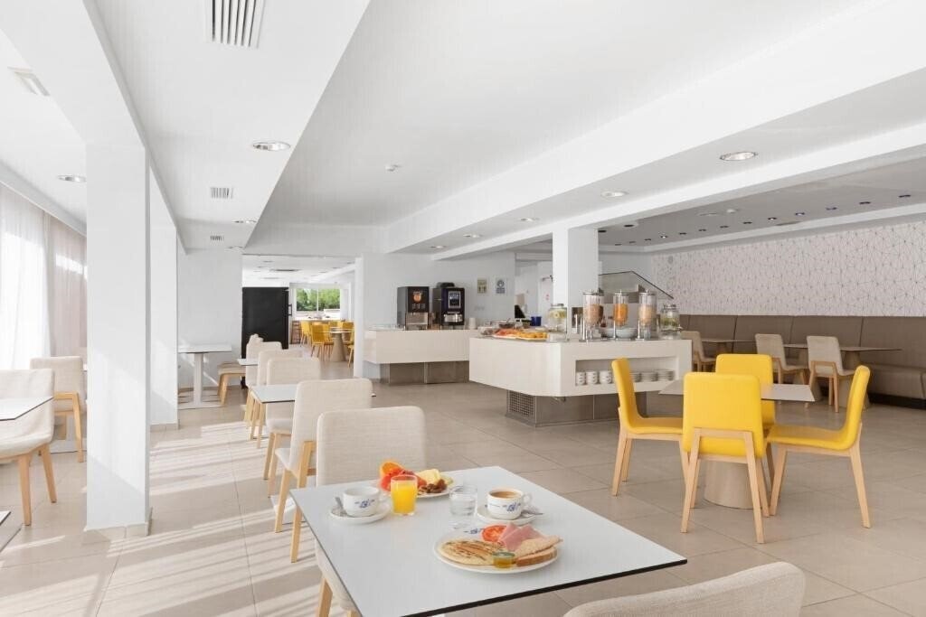 Картинка Sant Jordi Hotel 4*