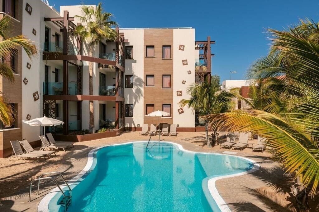 Фотографія Alhambra Boutique Apartamentos 3*