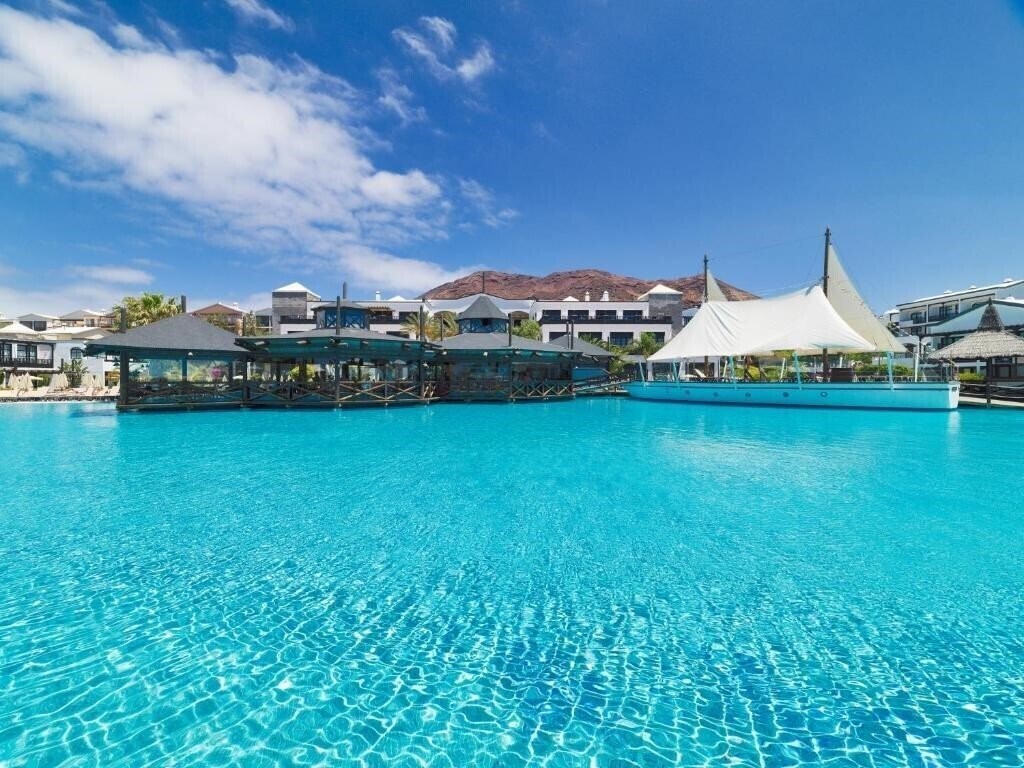Отель H10 Rubicon Palace 5*