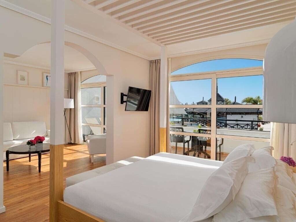 Фото H10 Rubicon Palace 5*