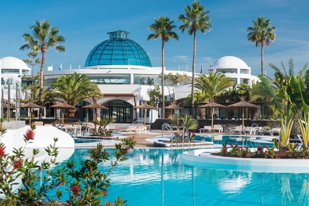 Готель Elba Lanzarote Royal Village Resort 4*