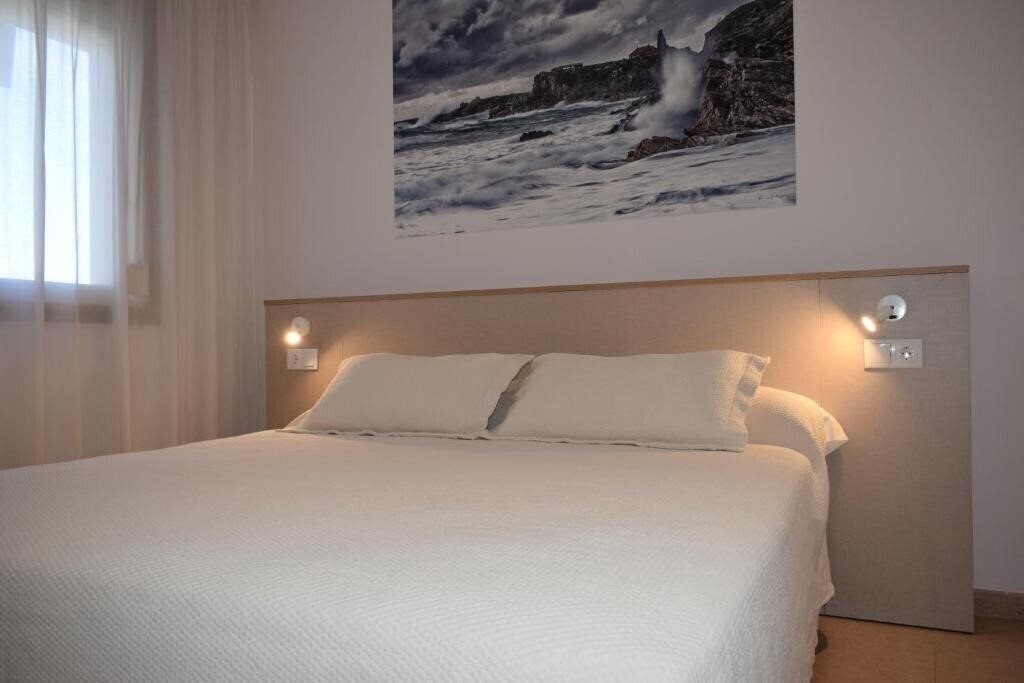 Отель Apartamentos Vida Versus 3*