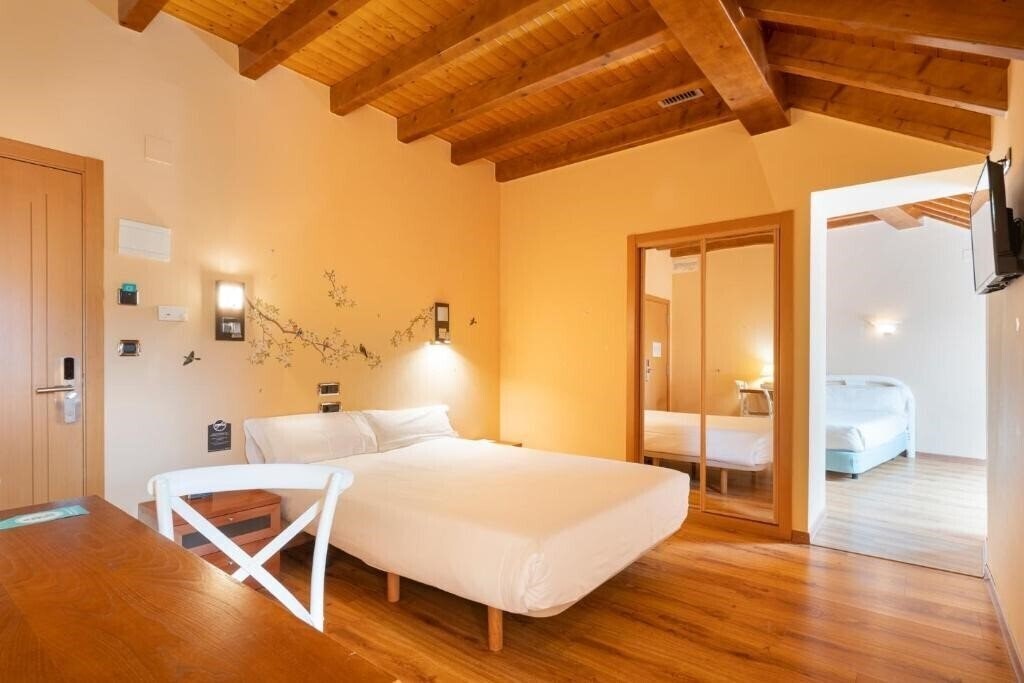 Готель Alda Lalin (ex. Villanueva) 2*