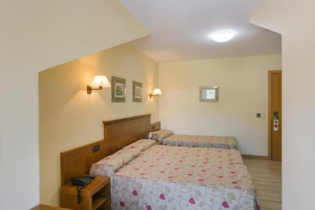 Зображення O Castro 2*