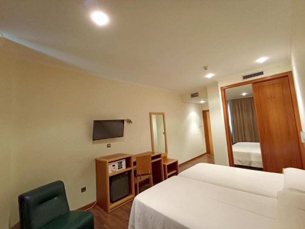 Фотографія Hotel Galaico Sanxenxo 2*