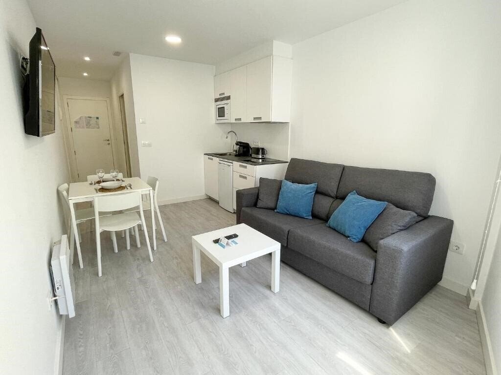 Готель Apartamentos Casa Campana 3000 2*
