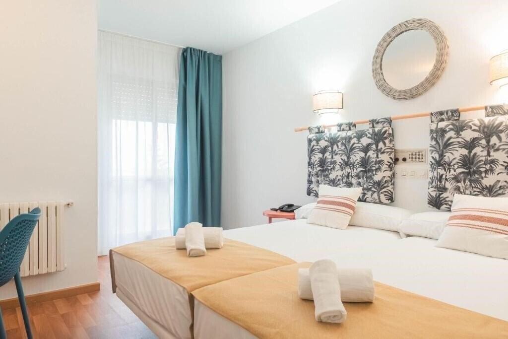 Отель Hotel Moon Dreams La Lanzada 2*