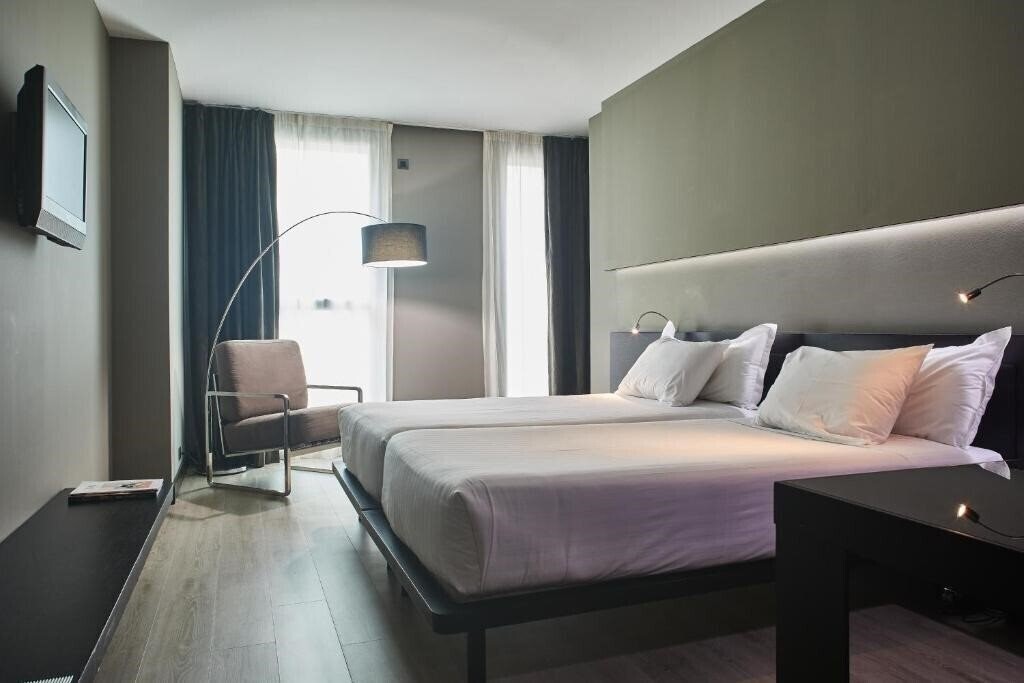 Фото Silken Gran Teatro 4*