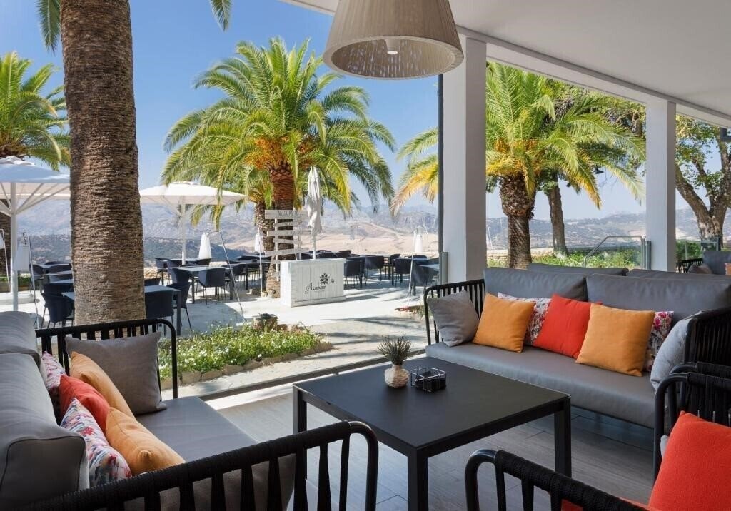 Зображення Catalonia Reina Victoria Wellness & Spa 4*