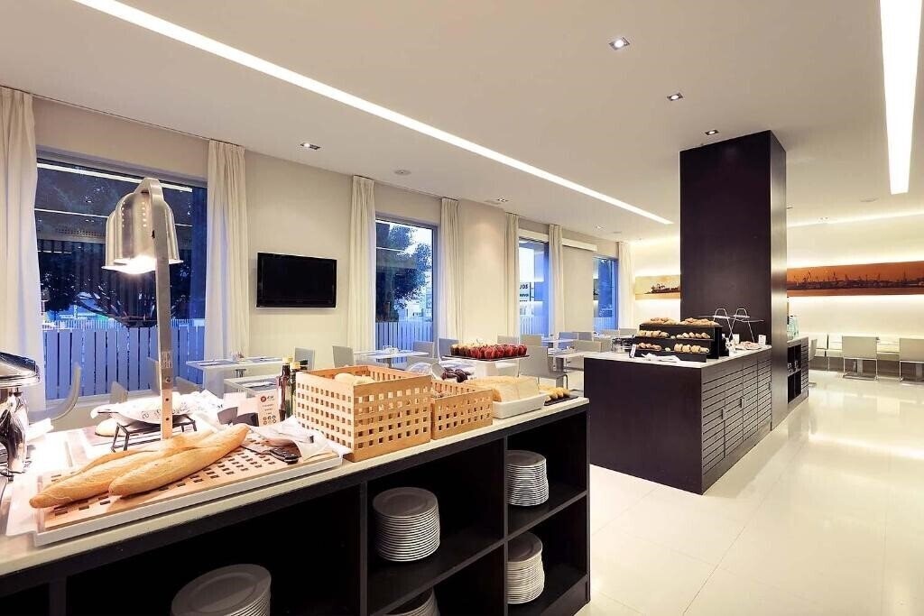 Картинка Nh Puerto De Sagunto 4*