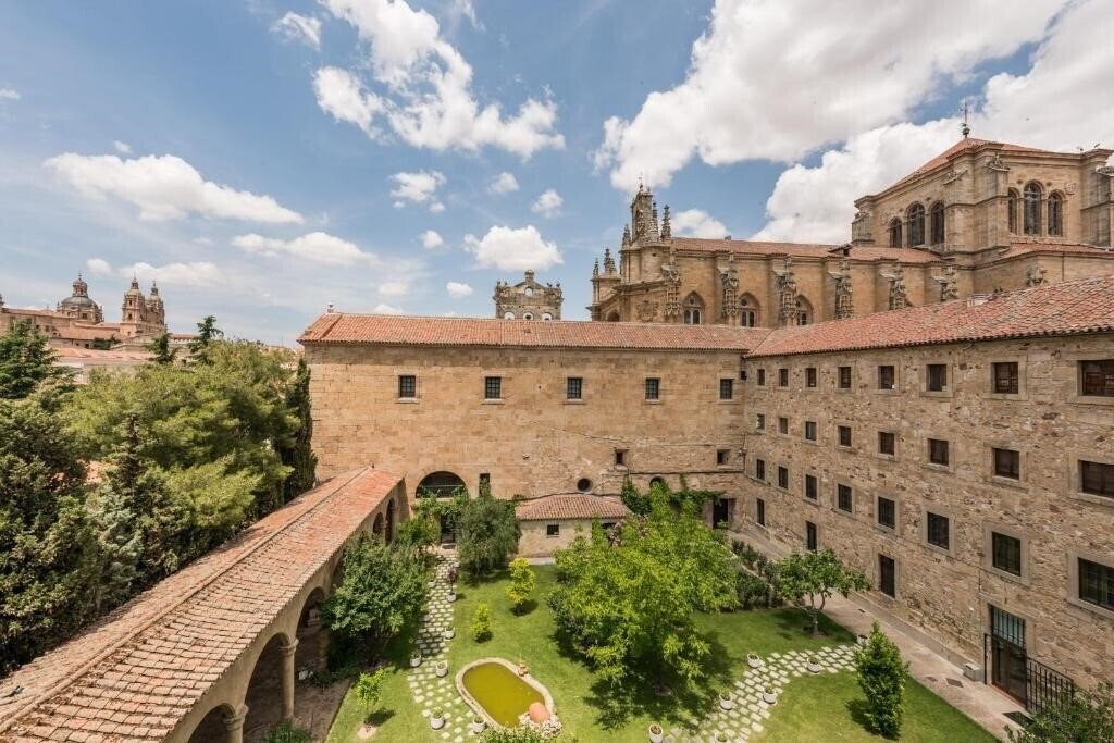 Готель Palacio De San Esteban 5*