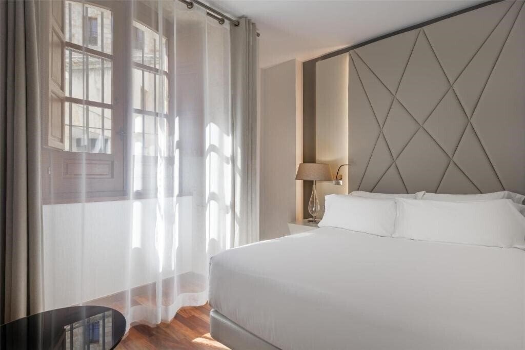 Фотография Nh Palacio De Castellanos 4*