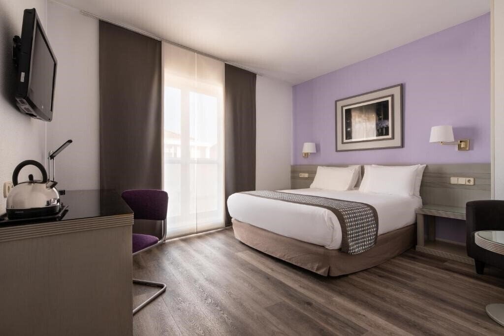 Отель Exe Salamanca 4*