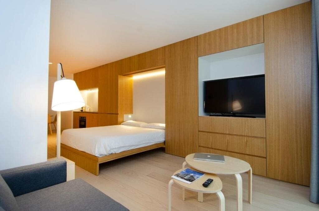 Фото Hoom Apartments Juan Bravo 56 Madrid 5*