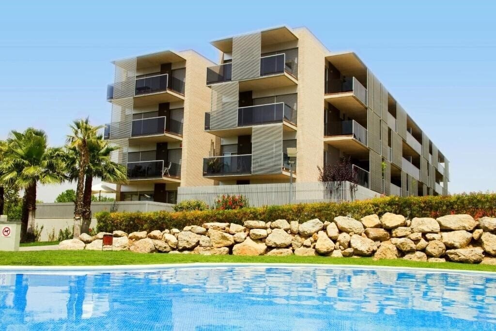 Отель Paradise Village Rentalmar Families 3*