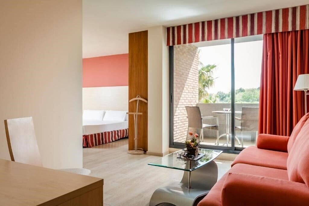 Фото Nou La Selva Del Camp 3*